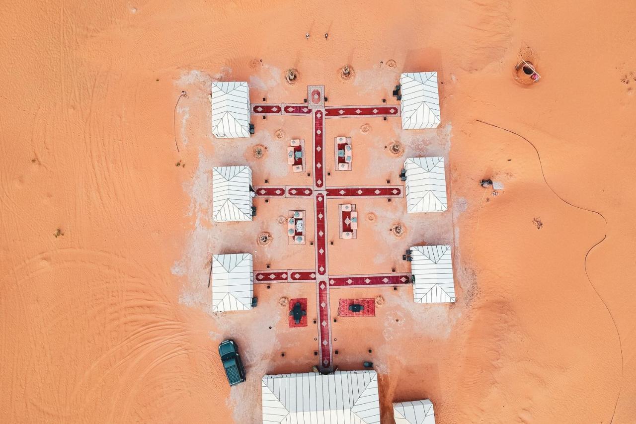 Hotel Sirocco Luxury Camp à Merzouga Extérieur photo